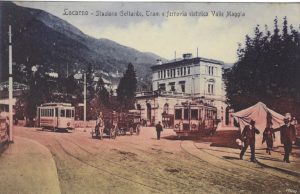 Locarno Stazione Gottardo. Tram e ferrovia Valle Maggia Locarno Stazione Gottardo. Tram e ferrovia Valle Maggia