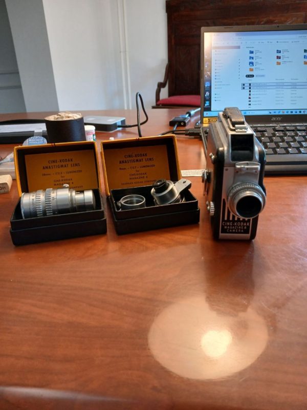 Cine-Kodak Magazine 8 – Set vintage con obiettivi